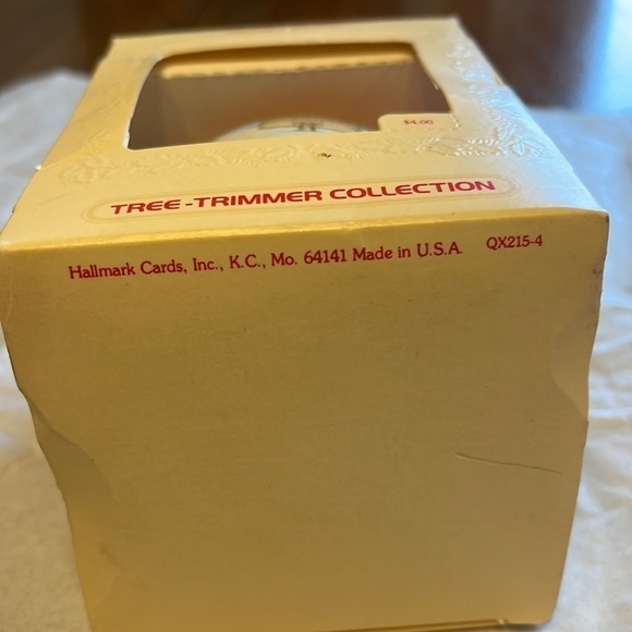 Vintage Hallmark 1980 Betsey Clark Glass Christmas Ornament in original box - Picture 11 of 13